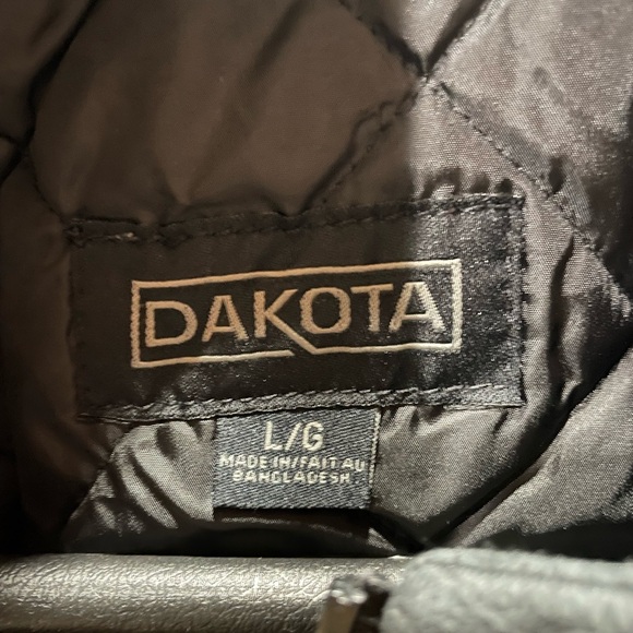 Dakota Hooded Quilted Shirt Jacket - Picture 3 of 7